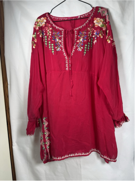 Johnny Was Tops - Johnny Was Red Floral Embroidered Tie Yoke Neck Tunic Top Blouse 2X Geometric